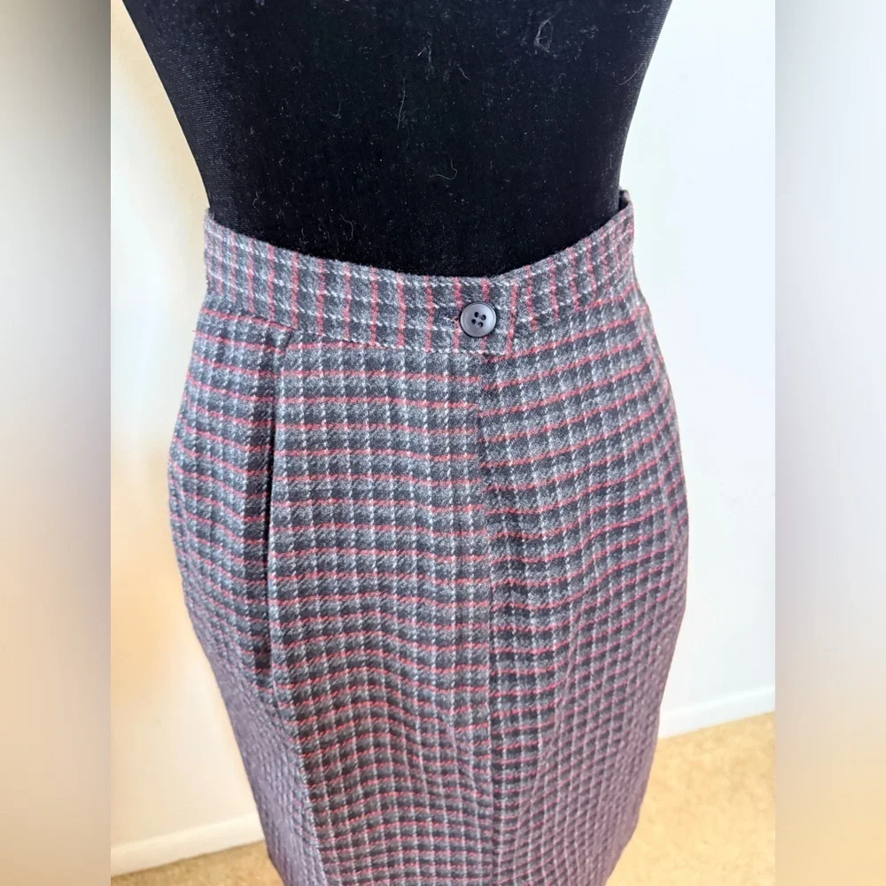 Vintage Briggs wool blend preppy classic gray red plaid high waist skirt 6P EUC